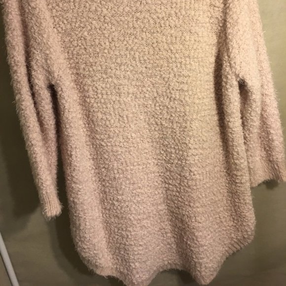 JohnPaulRichard Fuzzy Sweater - Picture 4 of 6